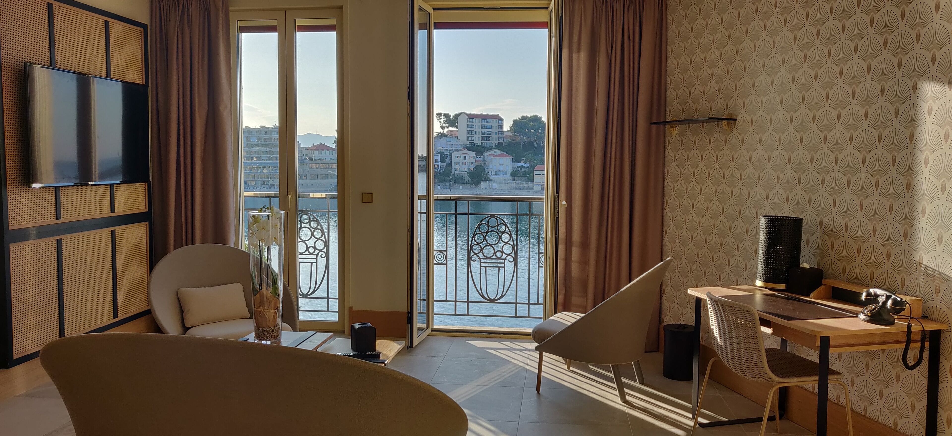 family suite, 2 bedrooms, 2 bathrooms, sea view | view from room