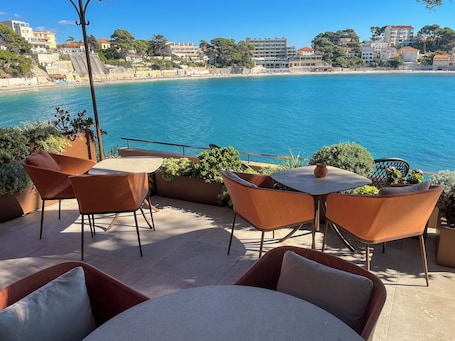 Exterior. Splendid Hotel