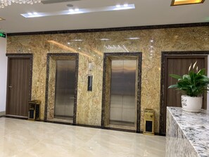 Reception hall - Hotel Emma (Ha Long)