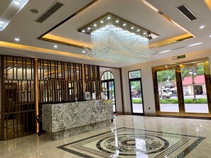 Reception hall - Hotel Emma (Ha Long)