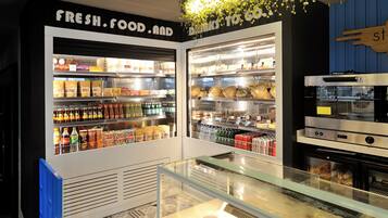 Snack bar