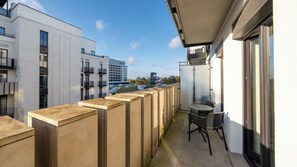 Apartment (G305) | Balcony view