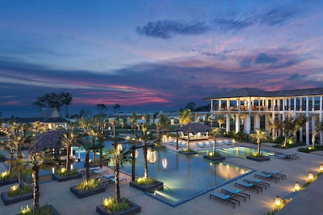 2 室外游泳池,免费小屋,池畔遮阳伞