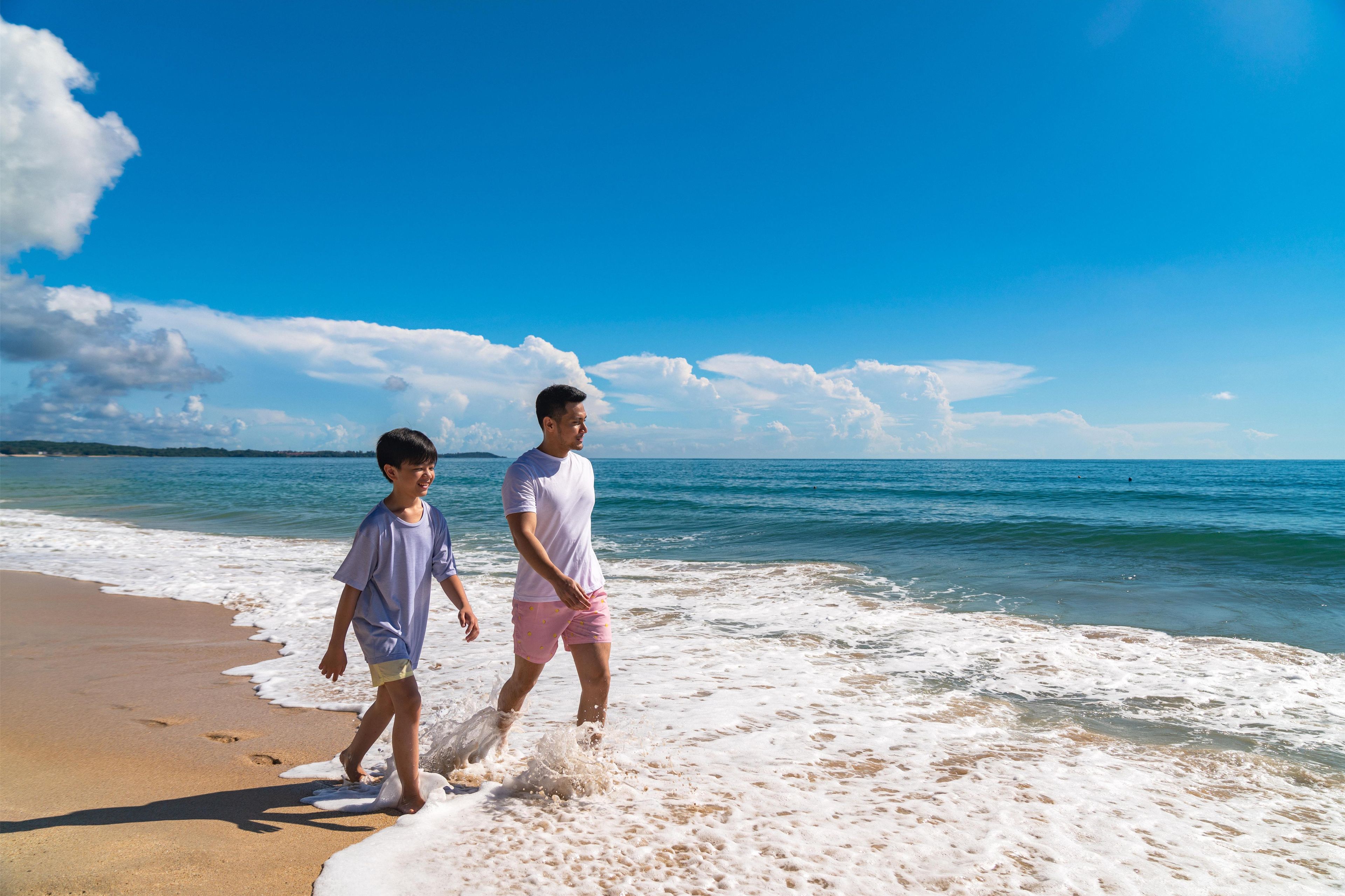 ชายหาด