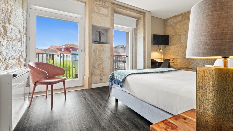 Jardim da Batalha by Shiadu