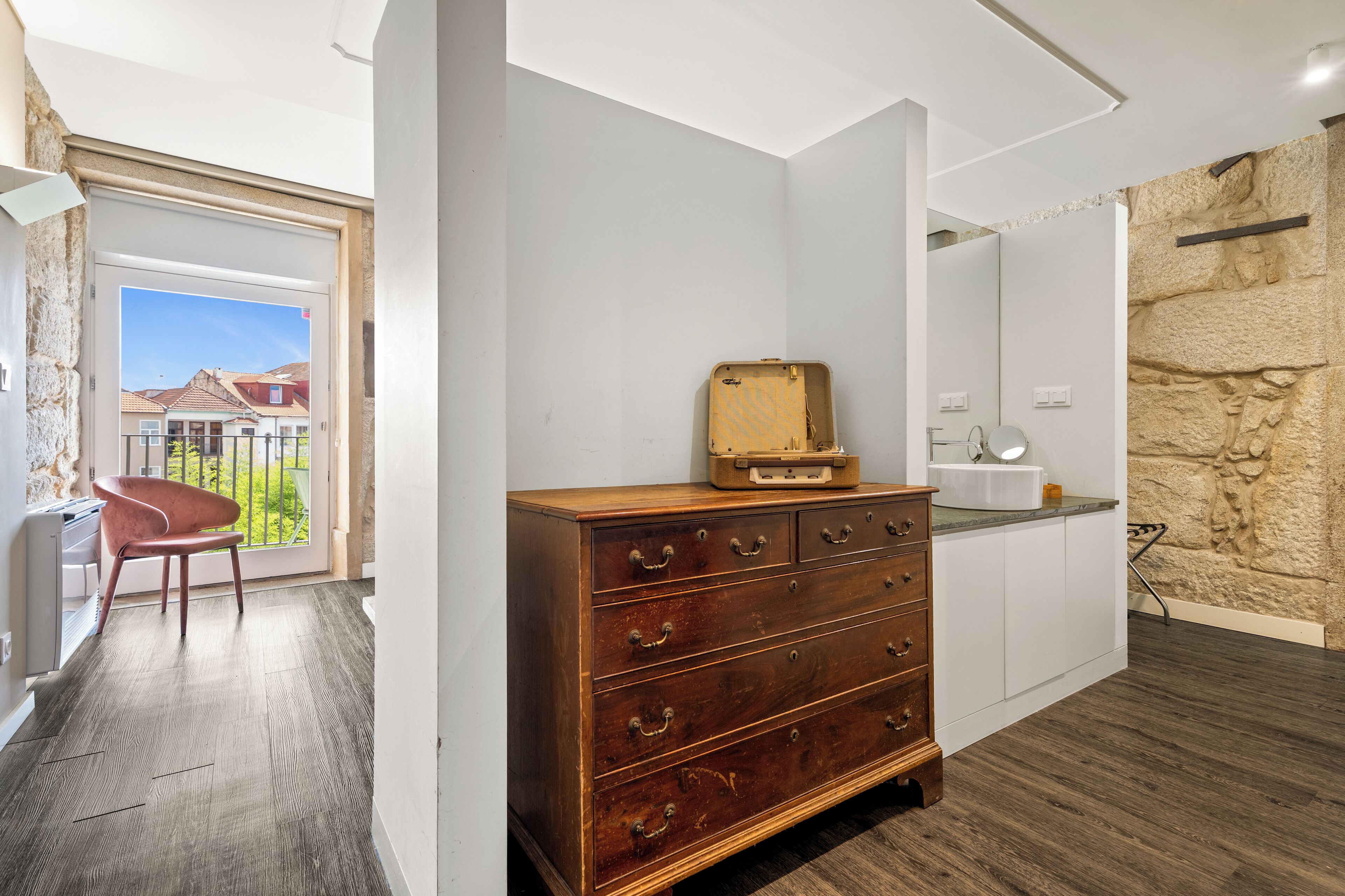 superior double room, balcony | hypo-allergenic bedding, minibar, in-room safe, free wifi