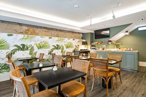 Free daily local cuisine breakfast 