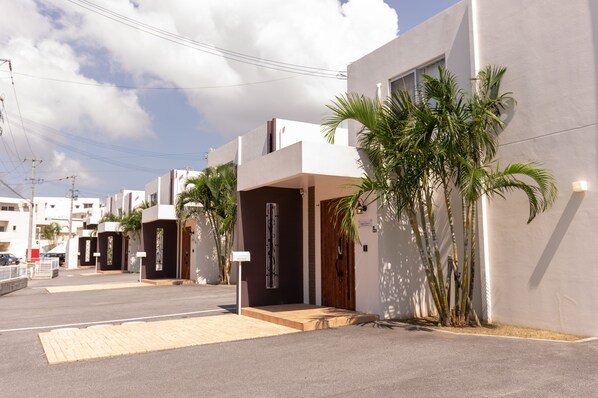 Exterior - D and Stay Resort (Okinawa)