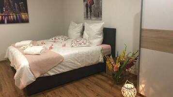 Studio, Terrace | Free WiFi, bed sheets