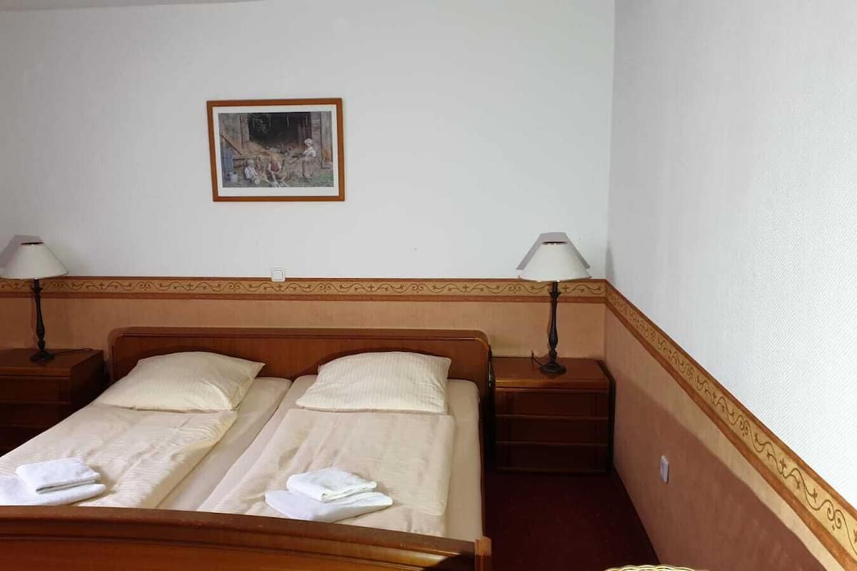 Quarto triplo | Berços grátis, Wi-Fi de cortesia