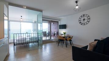 Estúdio (C15) | 2 quartos, ferros/tábuas de passar roupa, Wi-Fi de cortesia