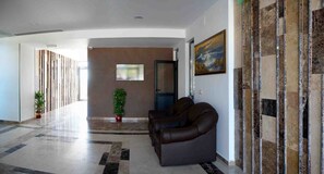 Lobby - Apart holiday Sophia Mamaia (Constanta)