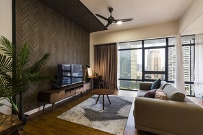 Deluxe Studio | Living area | Smart TV