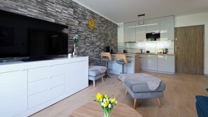 Apartemen (K 11) | Area keluarga | TV layar datar