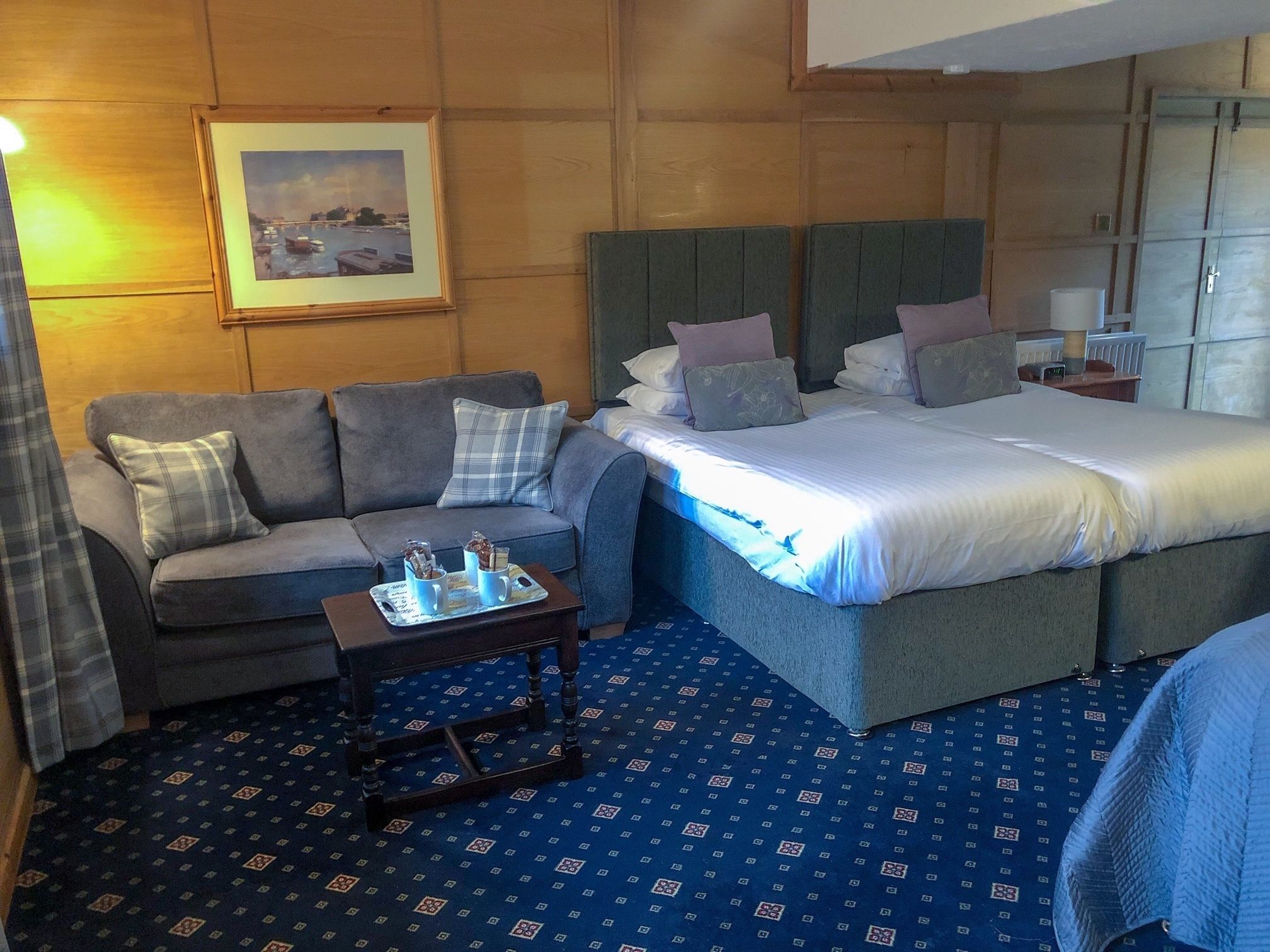 Family Room | Iron/ironing board, free WiFi, bed sheets