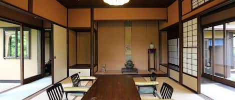 Japanese Style Private Vacation Home | Room amenity