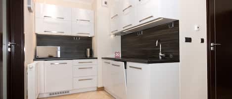 Apartment (303) | Private kitchenette