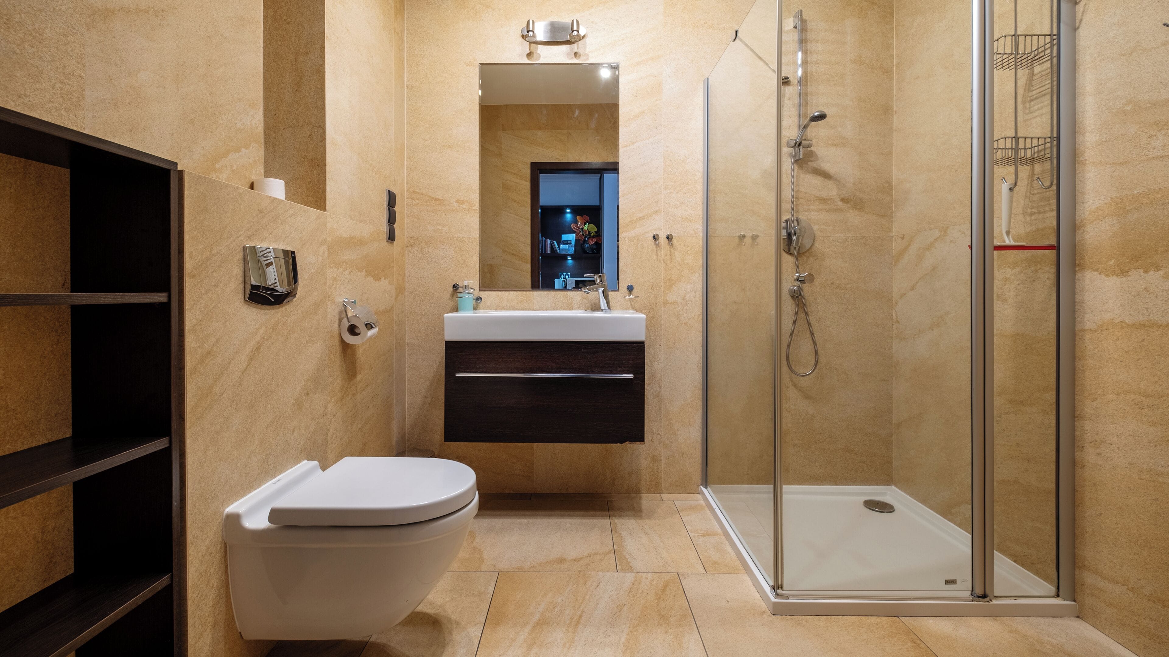 Departamento (305) | Baño | Secadora de cabello y toallas 