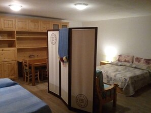 Studio | Geluiddichte muren, gratis babybedden, gratis wifi, beddengoed