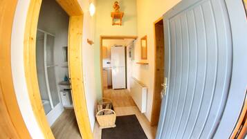 Comfort Cabin, Non Smoking, Garden Area | Living area | Flat-screen TV