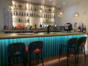 Bar (in der Unterkunft)
