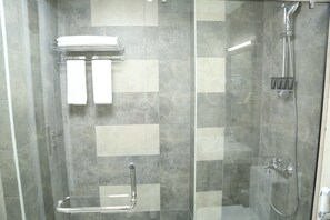 Douche de la salle de bain
