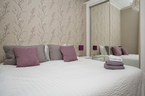 Prestwick Town Center Flat