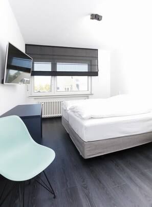 Superior Double Room | Living area | Flat-screen TV - Die Schlafbude (Wesseling)