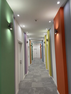 Hallway - Osten Art Hotel (Skopje)