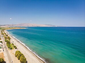 Beach nearby, beach towels - Blue Sea Luxury Villa Maleme (Platanias)