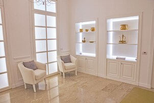 Sala de estar en el lobby