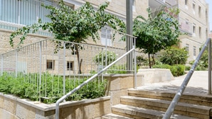 Property entrance -  Design & Veranda next to Mahane Yehuda Market by FeelHome (Jerusalem)