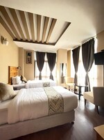 Deluxe Double or Twin Room | Egyptian cotton sheets, premium bedding, down comforters