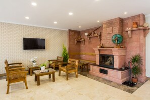 Área de estar no saguão