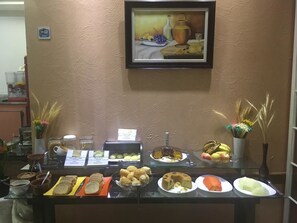 Petit déjeuner buffet compris tous les jours