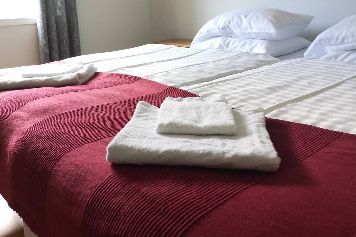Wifi gratis y ropa de cama
