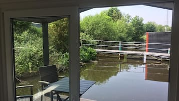 Houseboat (KHT 1) | Terrace/patio