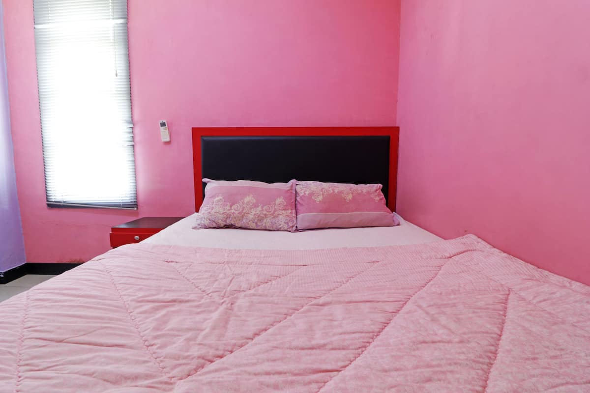 Superior Room | Free WiFi, bed sheets