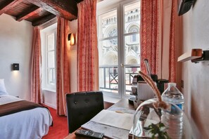 Deluxe Double Room, 1 King Bed - Logis du Parvis (Laon)