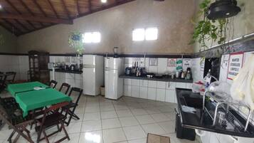 Espaço de cozinha compartilhada