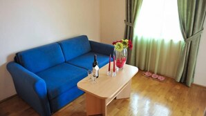 Superior Room, Sea View | Minibar, iron/ironing board, cribs (free), WiFi (free) - Regina Jelena (Budva)
