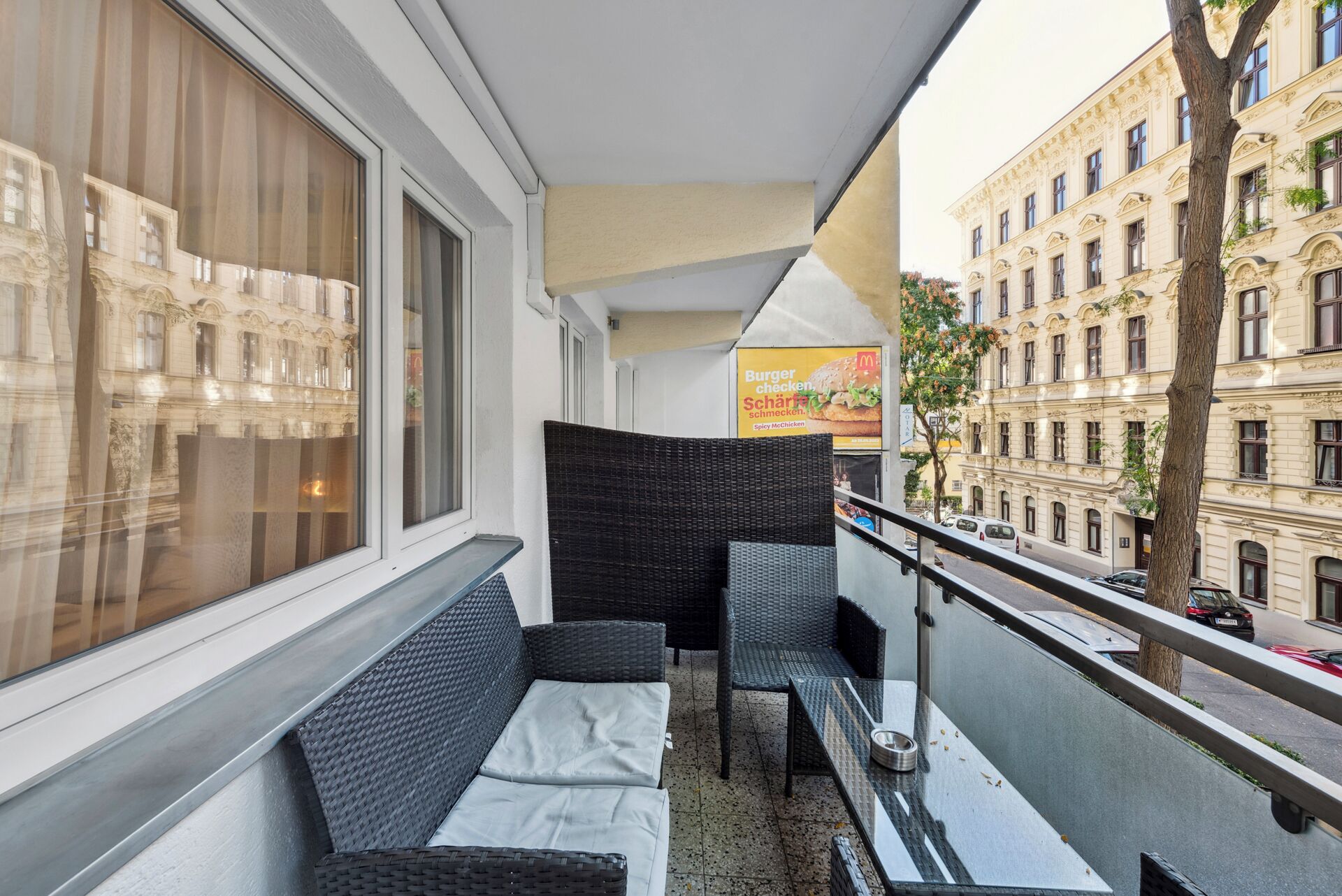 华丽公寓, 热水浴缸 | 露台