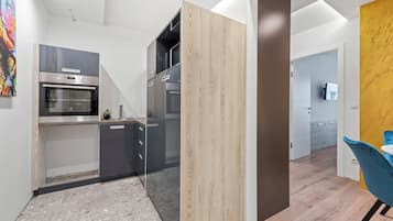 Apartment, Terrasse | Eigene Küche | Kühlschrank, Mikrowelle, Ofen, Herdplatte