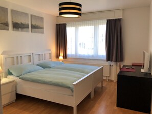 Doppel- oder Zweibettzimmer
