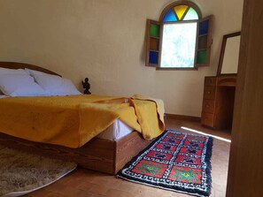 Room, 1 Double Bed - La Ferme Du Lac (Oumazza)