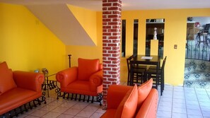 Lobby sitting area - Baja Grand Hacienda (Playas de Rosarito)