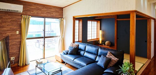 Terrace House Tsubokawa