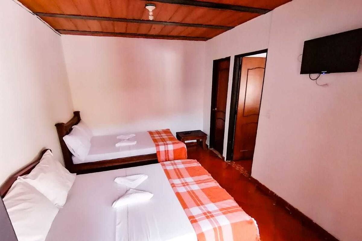 Iron/ironing board, free WiFi, bed sheets