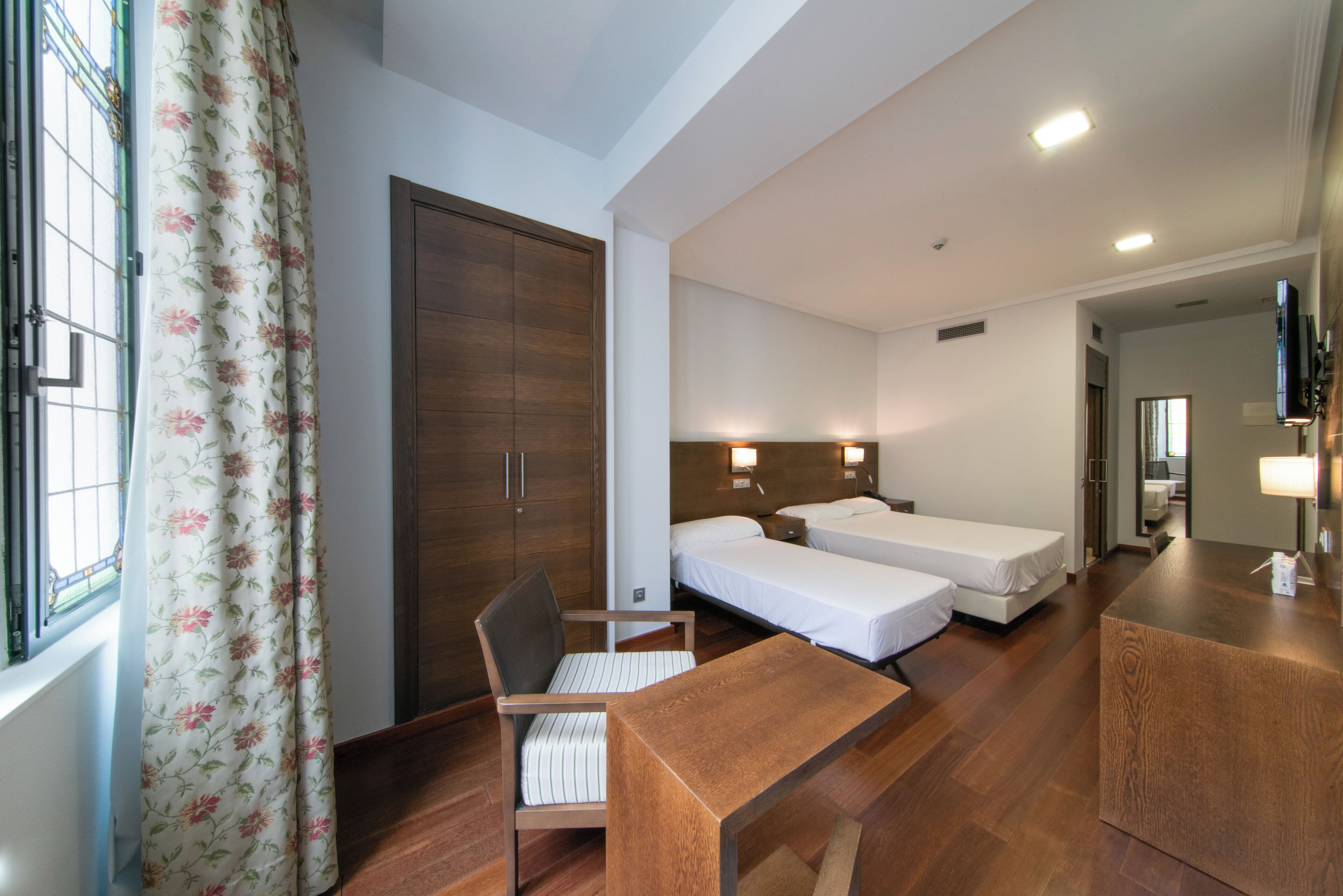 Minibar, in-room safe, desk, laptop workspace