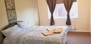 Standard Room | Iron/ironing board, free WiFi, bed sheets